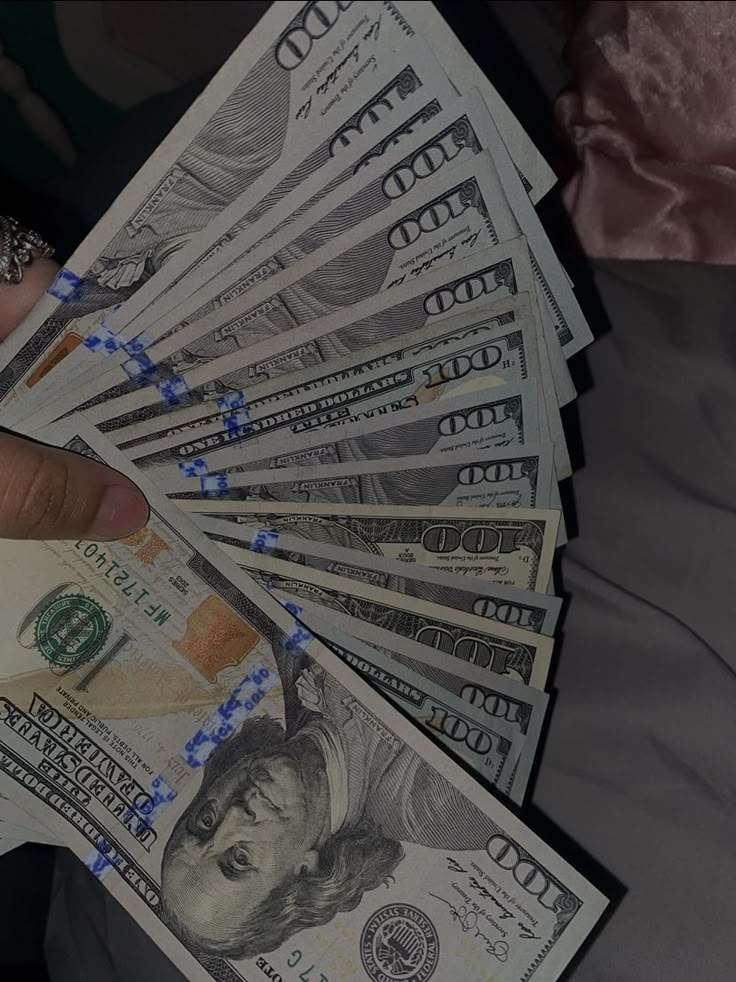 ابحث عن اشخاص من كل انحاء العالم بيتكلمو عربي و مهتمين بمجال العمل عبر الانترنت،ولديهم ما يقارب 4 ساعات فراغ يوميا.المهتم يتواصل ع رقم الواتساب963964760834+