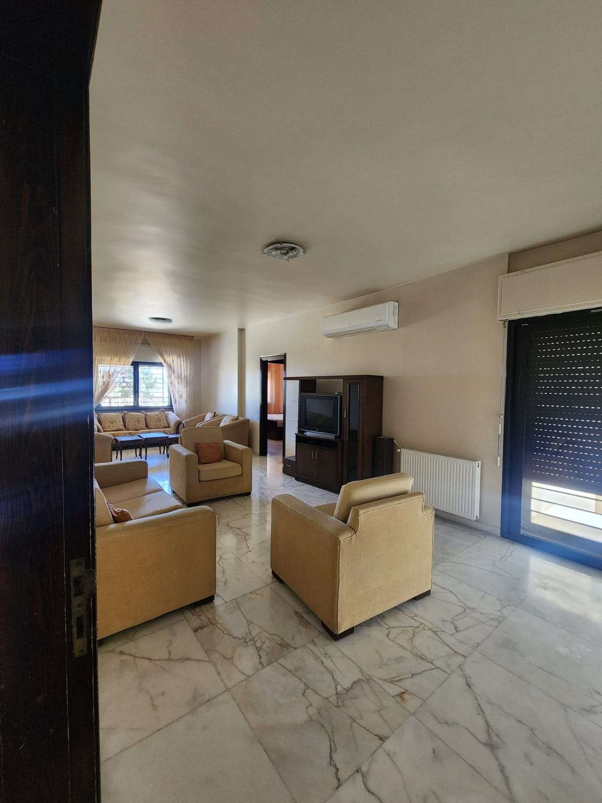 بيت للأجار في مشروع دمر الجزيرة ١٦ صالون وغرفتين مع اطلالة، ومنتفع وكبير يصلع للهب الأطفال ومسطبة للمتة او ،الأرجيلة بسعر ٨٢٥ دولار بالشهر، للتواصل على واتس اب كندي  +15142585554 958952753